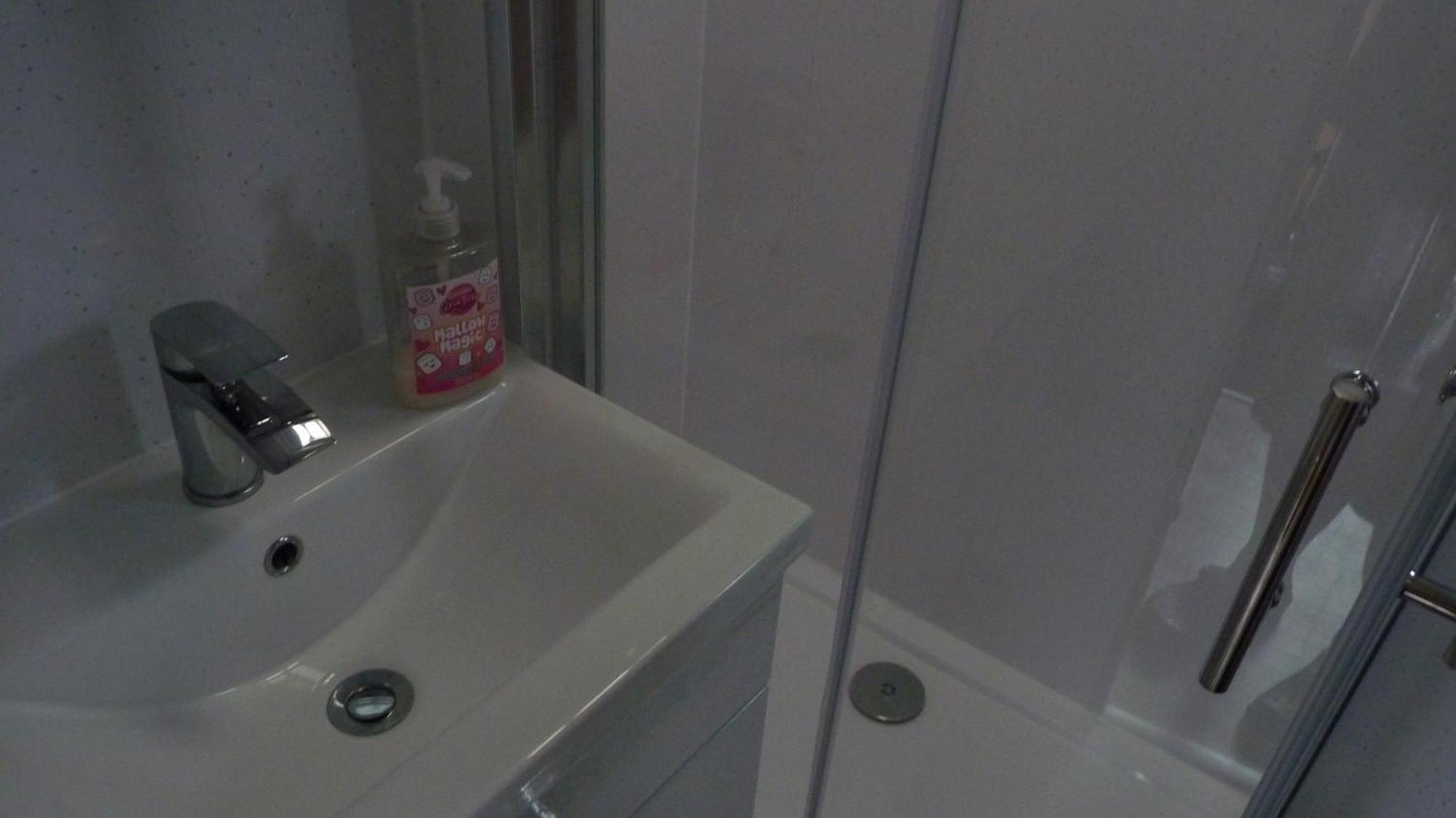 L&G Family Holidays 6 Berth Coral Beach Laura Familys Only And Lead Person Must Be Over 30 Ingoldmells Exterior photo